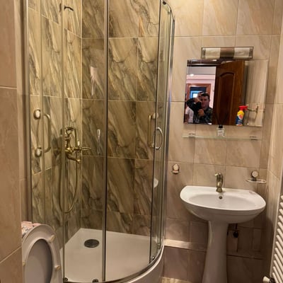 Rental of a spacious 4-room apartment, 108 m², Faleza Nord, Constanta, Romania